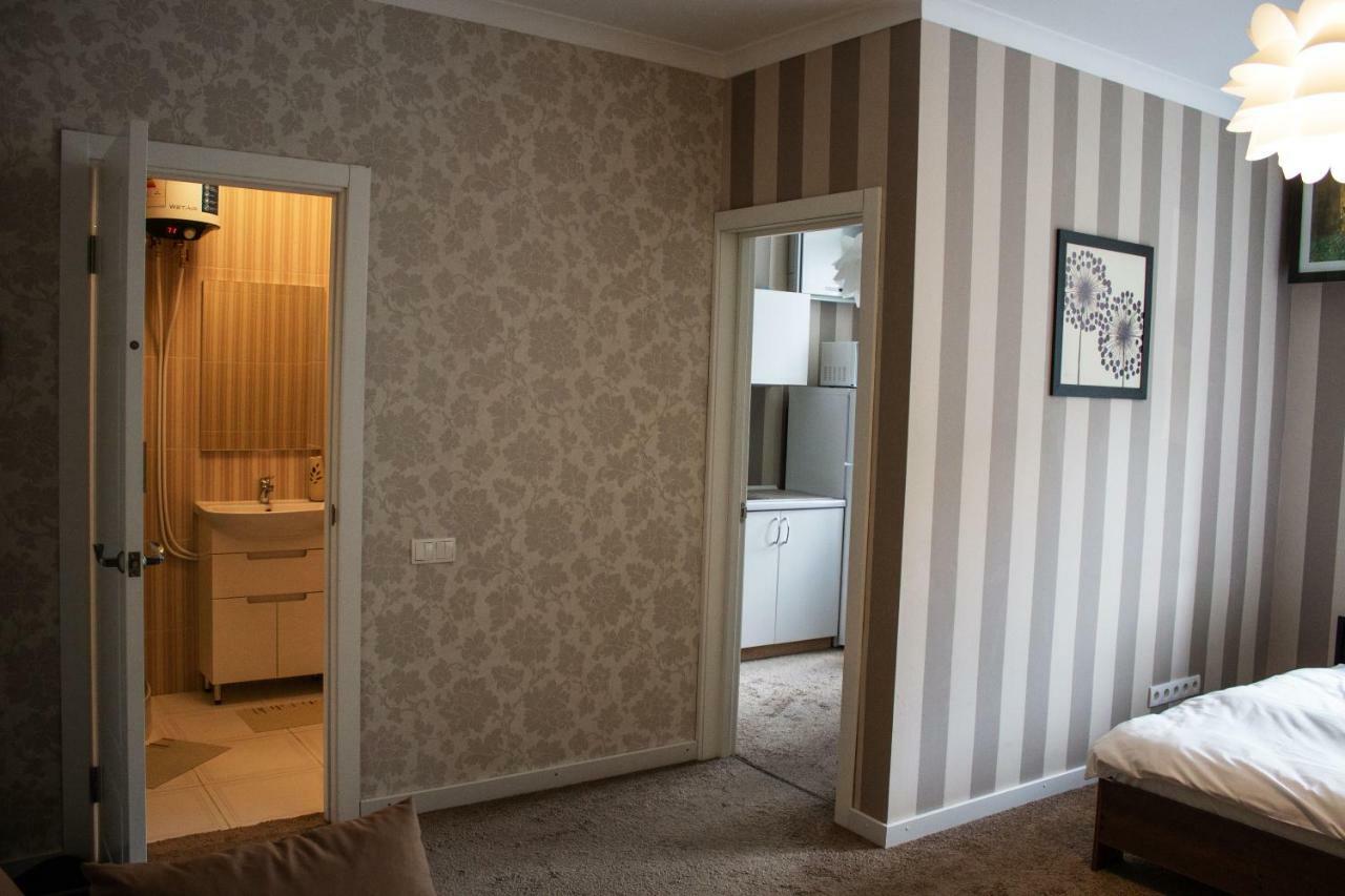 Charming City Center Flat L Self Check-In Kiev Dış mekan fotoğraf